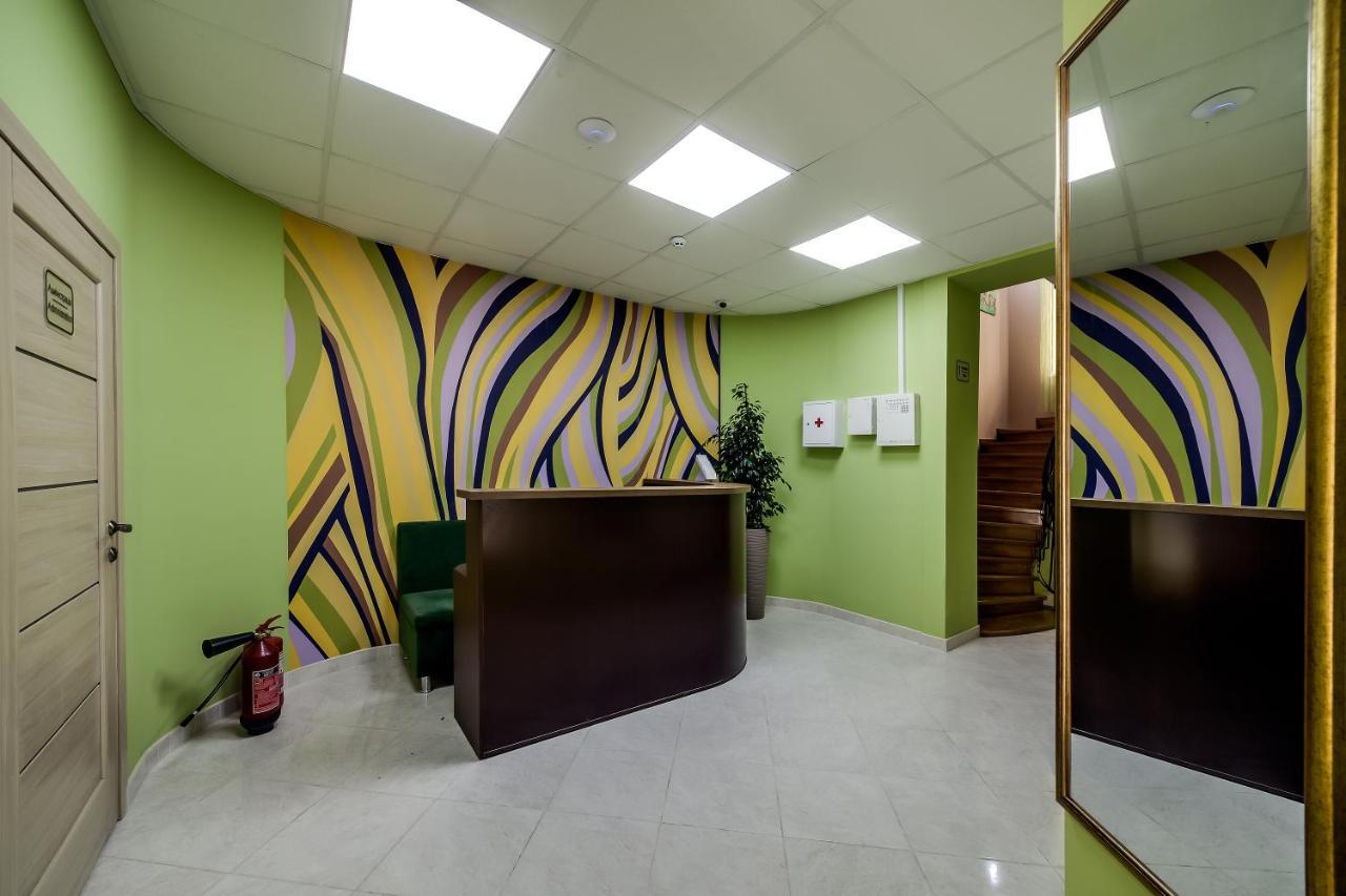 Ostriv Hostel Lviv Buitenkant foto